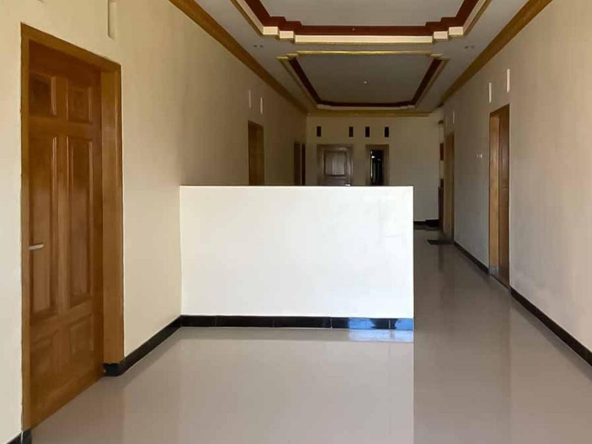 Palace Syariah Homestay Redpartner Banyuwangi  Eksteriør bilde