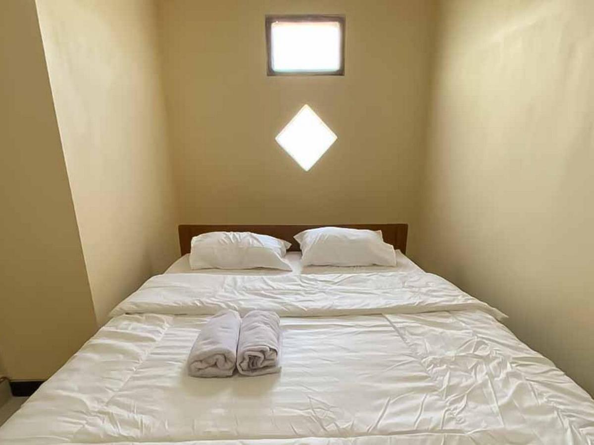 Palace Syariah Homestay Redpartner Banyuwangi  Eksteriør bilde