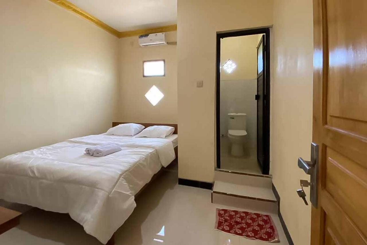 Palace Syariah Homestay Redpartner Banyuwangi  Eksteriør bilde