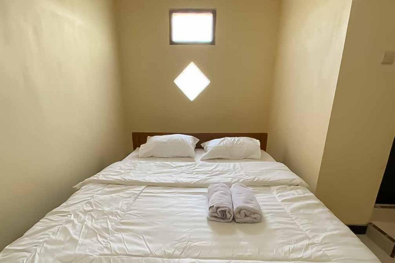 Palace Syariah Homestay Redpartner Banyuwangi  Eksteriør bilde